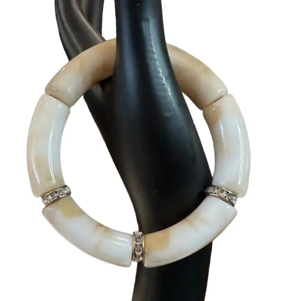 Set of 3 Howelite gemstone & acrylic stretch bracelets white cream‎ tan one size - Picture 3 of 3